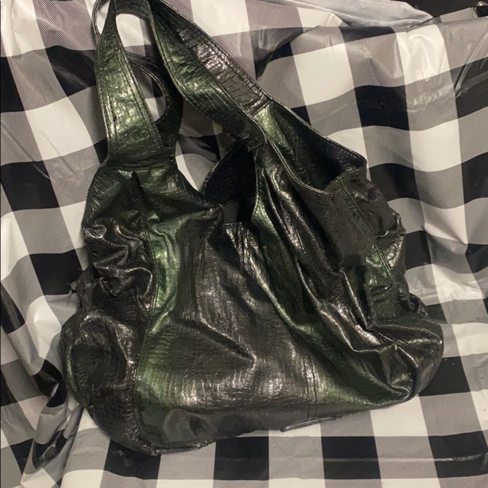Nine co black faux reptile skin green purse